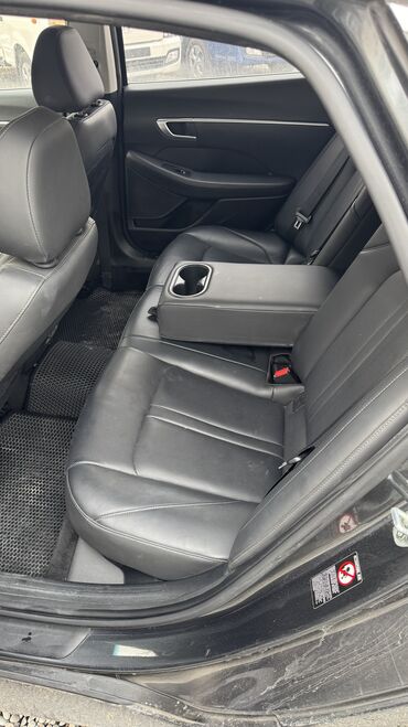 Hyundai: Hyundai Sonata: 2019 г., 2 л, Автомат, Газ, Седан — 12