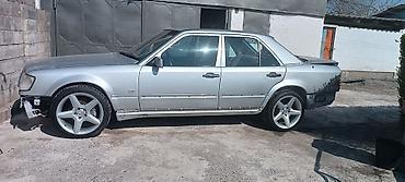 банки amg: Mercedes-Benz W124: 1994 г., 4.2 л, Автомат, Бензин, Седан — 5