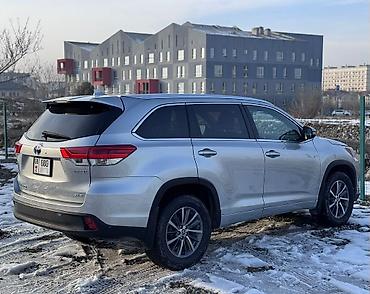 Toyota: Toyota Highlander: 2017 г., 3.5 л, Вариатор, Гибрид, Внедорожник — 2