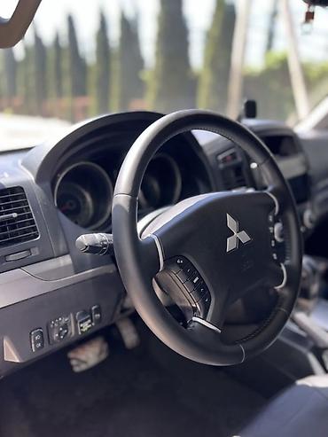 каракол мото: Mitsubishi Pajero: 2007 г., 3.8 л, Автомат, Газ, Внедорожник — 10