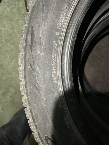 Шины: Шины 215 / 55 / R 17, Зима, Б/у, Легковые, Япония, Bridgestone