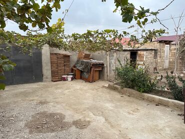 Həyət evləri və villaların satışı: Binə 4 otaqlı, 100 kv. m, Orta təmir — 12