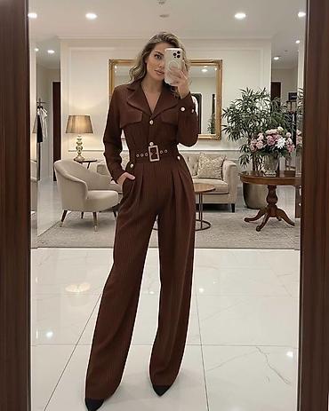 pantalone elipsa: Komplet: 3.999dinara
Xs s m l xl — 3