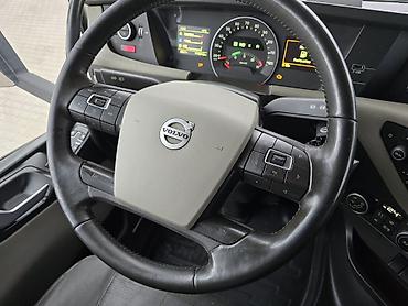 Тягачи: Тягач, Volvo, 2020 г., Контейнеровоз — 13