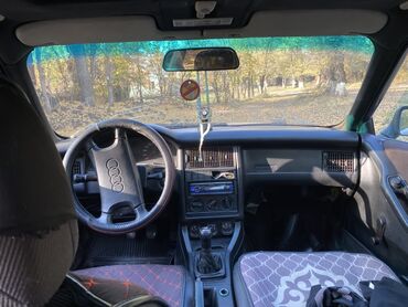 дом на колесах купить бу: Audi 80: 1988 г., 2 л, Механика, Бензин, Седан