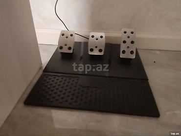 pxn v9: PS4 Pro 2 TB + PXN V9 sükan seti paketi Məzmun: - Sony PlayStation 4 — 2