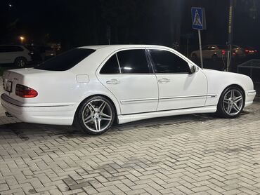 Диски: Диски R 18 AMG, Комплект, отверстий - 5, Б/у