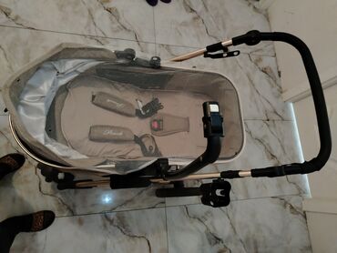 Gəzinti arabaları: Klassik gəzinti arabası, İşlənmiş, Cins: Qız, Yaş: 30 ay, Ünvandan götürmə — 8