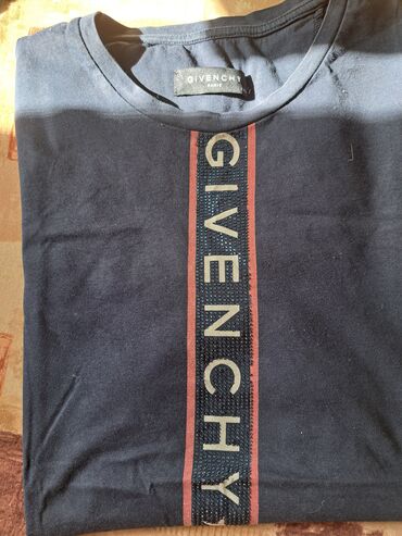 velike muske majice: Muska majca teget plava Givenchy orginal xxl bez ostecenja . Sa