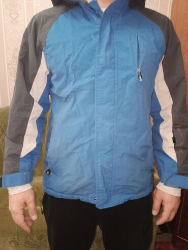 мужские куртки зимние бишкек: Куртка L (EU 40), цвет - Голубой
