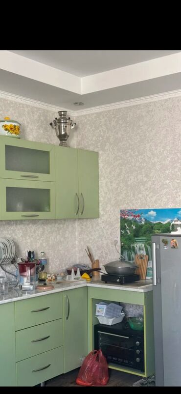 Долгосрочная аренда домов: 65 м², 3 комнаты, Парковка, Забор, огорожен