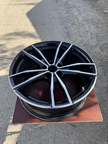 зеркало 30: Литые Диски R 19 BMW, 1 шт, отверстий - 5, Б/у — 1
