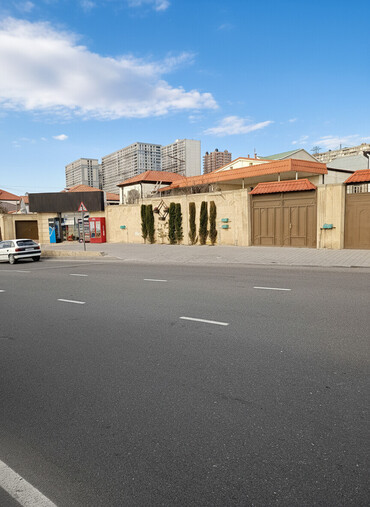 Mağazalar: 8 noyabr prospektində, Gənclik parkına yaxın ərazidə, Gəncə prospekti -da lalafo.az — 2 Mağazalar: 8 noyabr prospektində, Gənclik parkına yaxın ərazidə, Gəncə prospekti — 2