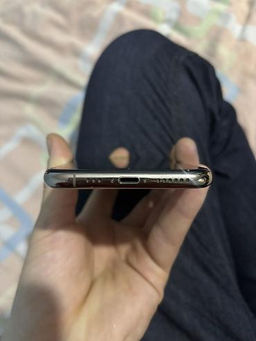 tv box mini: IPhone Xs, 256 GB, Gümüşü, Face ID — 4