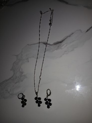 novi pazar satovi: Set: Earrings, Necklace, Material: Silver