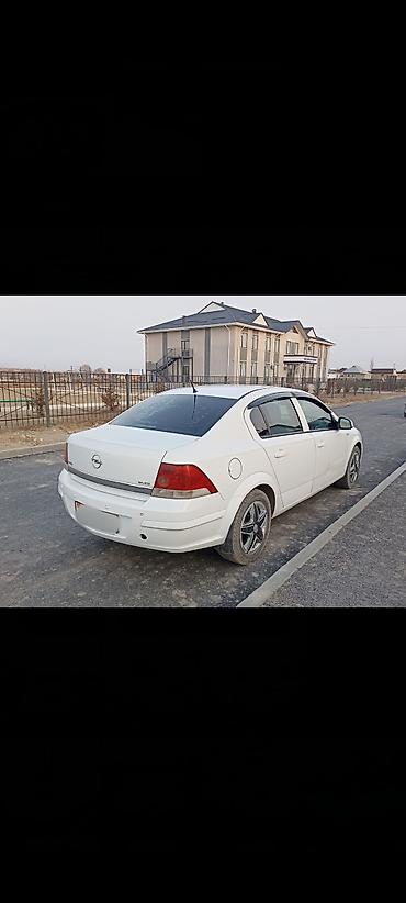 opel astra universal: Opel Astra: 2011 г., 1.8 л, Автомат, Газ, Седан — 4