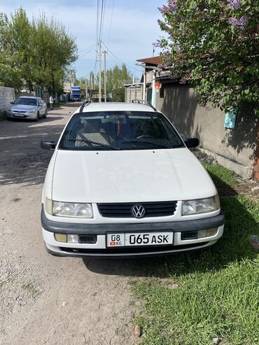 жук ташуучу машина: Volkswagen Passat: 1995 г., 2 л, Механика, Бензин, Универсал