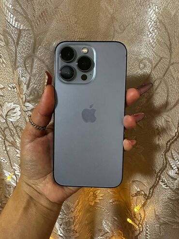 Apple iPhone: IPhone 13 Pro, 128 GB, Gümüşü, Qırıq, Simsiz şarj, Face ID