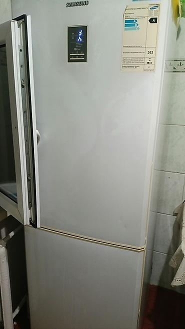 mini refrigerator: Холодильник Samsung, Б/у, Двухкамерный — 2