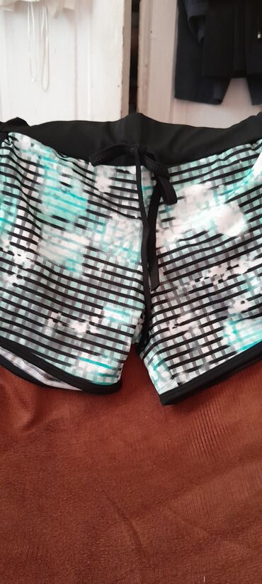 kişilər üçün yay şortları: Women's Short Adl, M (EU 38), S (EU 36)