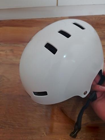 Oprema za bicikliste: BELL zaštitna kaciga za bicikl/rolere/skate – bela vel S 51-55 cm - — 4