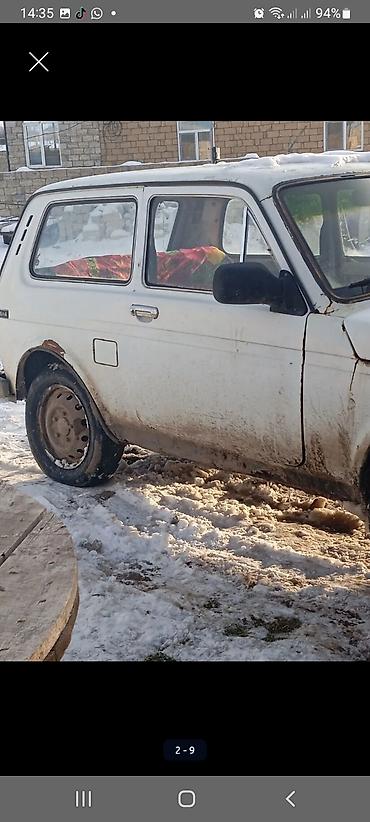 maşin satışı: LADA Niv təcili satlır Xüsusiyyətlər: - Daimi tam ötürücü (4x4) – — 3