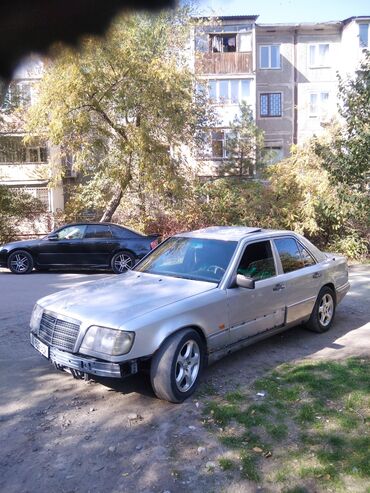 машины на разбор: Mercedes-Benz W124: 1993 г., 3.2 л, Автомат, Бензин, Седан