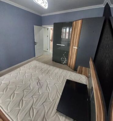 Köhnə tikili: TECILI SATILIR Azadliq metrosuna yaxin 3 otaq bina evi 9/9 temirli — 11