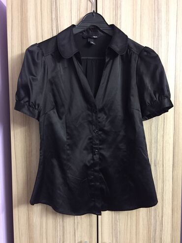 zenska crna bluza: H&M, M (EU 38), Jednobojni, bоја - Crna