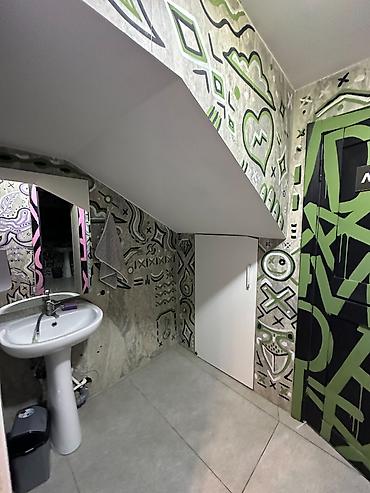 Аренда офисов: Аренда офисов, 270 м², В жилом комплексе, С отдельным входом, С отдельным сан узлом at lalafo.kg — 20 Аренда офисов: Аренда офисов, 270 м², В жилом комплексе, С отдельным входом, С отдельным сан узлом — 20