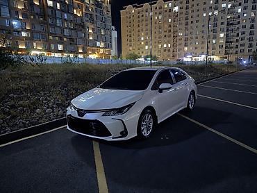 Toyota Corolla: 2020 г., 1.8 л, Вариатор, Гибрид, Седан