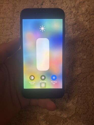 Apple iPhone: IPhone 7, Qara, Barmaq izi — 7