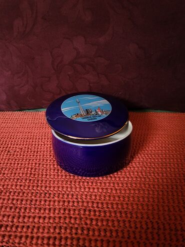 Ostali kućni dekor: Satula nova japanski porcelan. 80te. Visina. 5,5cm. Precnik — 1