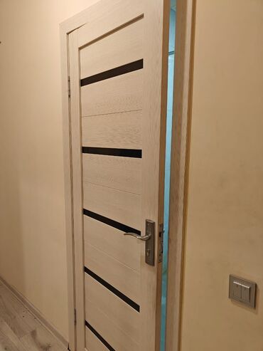 taxta otaq qapilari: İşlənmiş Otaq qapısı Plintus ilə, Zəmanətsiz, Ünvandan götürmə