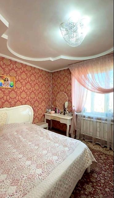 400: Продаётся 2х этажный, рядом 1 этажный, частный дом с ремонтом (то есть — 9