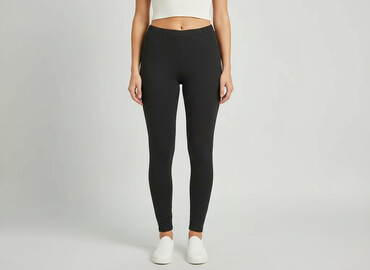 wassyl spodnie dresowe: Boohoo, Legginsy Eleganckie damskie, rozmiar M