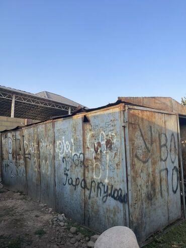 большой гараж: Металлический гараж/бокс разборный. - Материал: стальные листы на