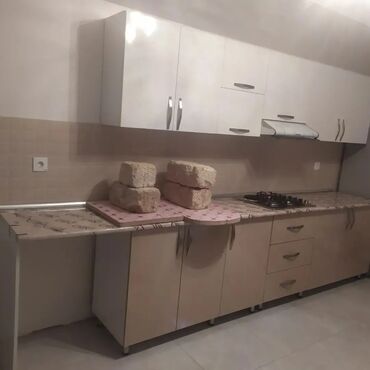 Sifarişlə mətbəx mebeli: Sifarişlə mətbəx dəsti, Özü çəkən petlələr, Mat laminat, Kredit yoxdur, Rayonlara çatdırılma, Pulsuz çatdırılma — 11