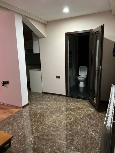 Mənzil kirayələyirəm: 3 otaqlı, 80 kv. m — 8