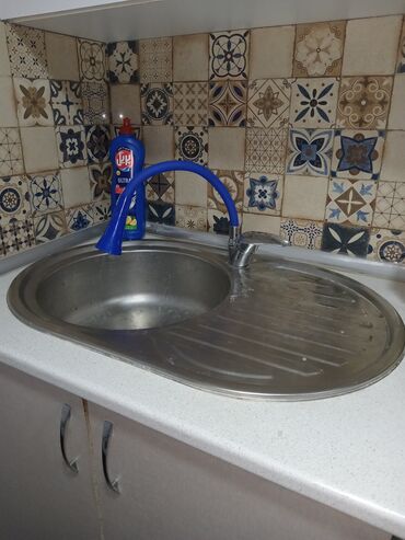 Mətbəx çanaqları: Qaz aspirator moyka 3 u birlikde 150m.Tecili satilir.Paslanmayan