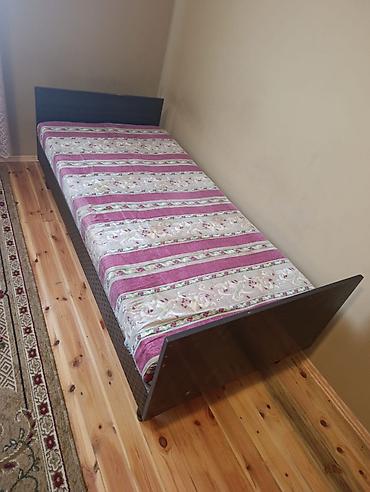 bak cen: Tək nəfərlik çarpayı və döşək - Ölçü: standart tək nəfərlik (təxmini — 1