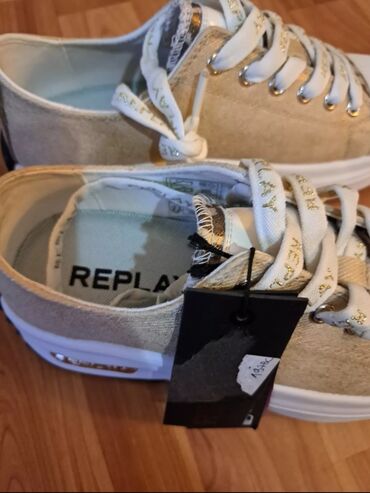 Women's Sneakers and athletic shoes: 38 — 9