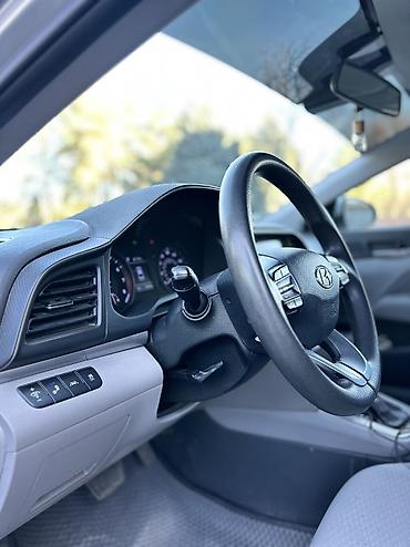 Hyundai: Hyundai Elantra: 2019 г., 2 л, Автомат, Бензин, Седан — 7