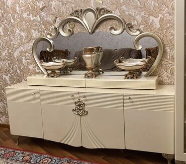 контакт хом мебель: Klassik üslubda böyük bufet-konsol və dekorativ güzgü dəsti. - Rəng