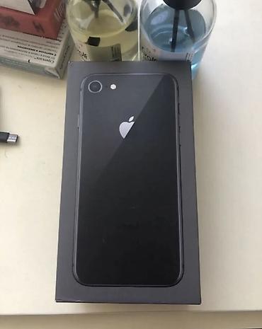 iphone 8 plus qiymetleri: IPhone 8, 64 GB, Qara, Qırıq, Barmaq izi, Simsiz şarj — 1