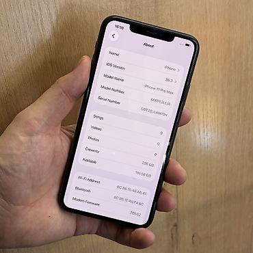 Apple iPhone: IPhone 11 Pro Max, Б/у, 256 ГБ, Space Gray, Чехол, 93 % — 4