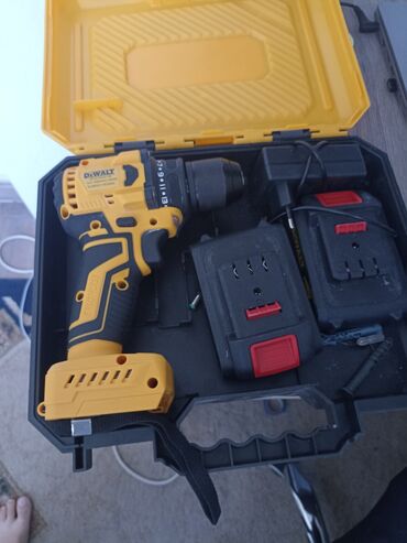 отвертки для телефона: Продаю новую аккумуляторную шуруповерт DeWalt - Бренд: DeWalt - Тип