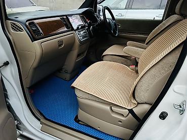 туманка на степ: Honda Stepwgn: 2004 г., 2 л, Автомат, Газ, Минивэн — 8