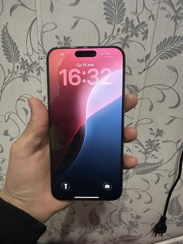 Apple iPhone: IPhone 15 Pro Max, Б/у, 256 ГБ, Серебристый, Коробка, Чехол, 85 % — 9