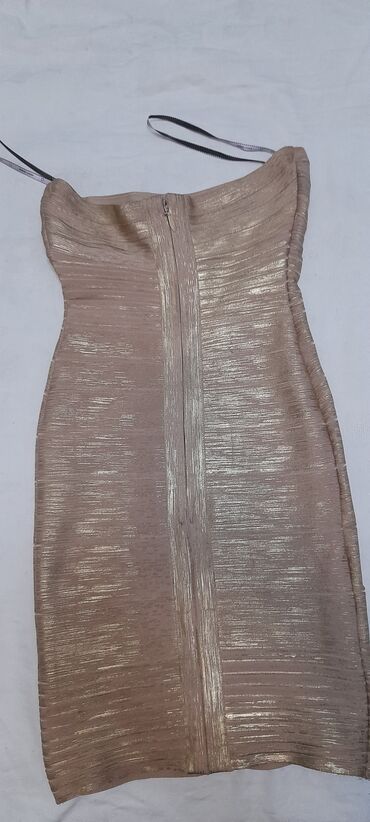 proektory svyshe 3000 lyumen s zumom: Платье золотое размер М цена 3000 с; платье коричневое размер L, XL